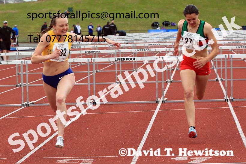 Senior womens 100 metres hurdles, 2022 Northern Senior and Under-20 Champs., Wavertree Athletics Centre, Liverpool. Photo: David T. Hewitson/Sports for All Pics